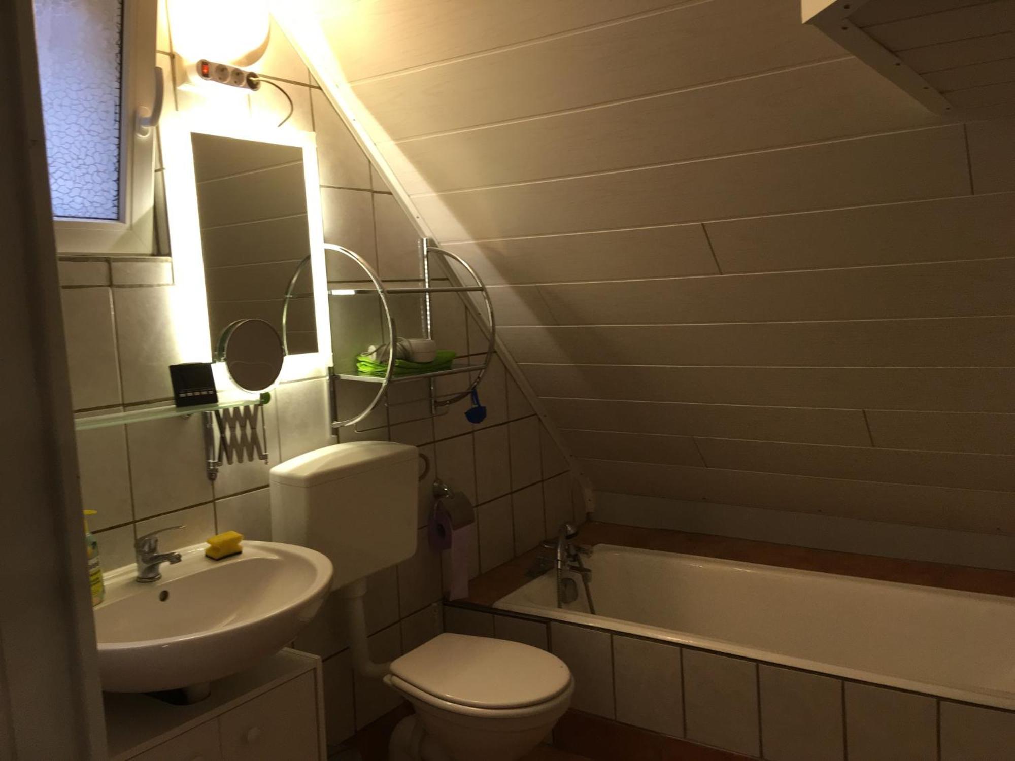 Fruehsonnige Innenstadt-Vollkomfort-Wohnung Zittau Dış mekan fotoğraf